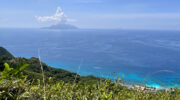 Die Inseln Silhouette und North am Horizont, Mahé, Seychellen