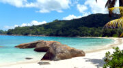 Anse Takamaka, Mahé Süd, Seychellen, Rocks on the Beach