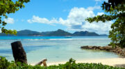La Digue, Seychellen, Blick nach Praslin
