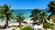 Praslin Island, Seychellen, Anse La Farine, hidden beach