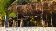 Strandbar Anse Source d'Argent La Digue Seychellen